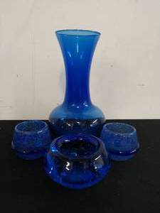 lot 67 image: Four Blue Glass Items