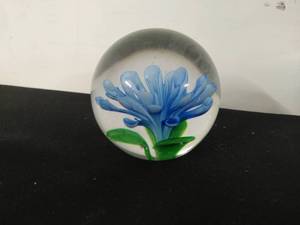 lot 80 image: Floral Glass Paperweight