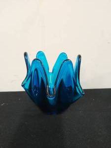 lot 108 image: Handblown Blue Glass Dish