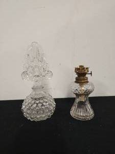 lot 115 image: Two Vintage Glass Dcor