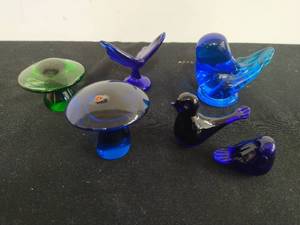 lot 144 image: Collection of Six Glass Dcor Items