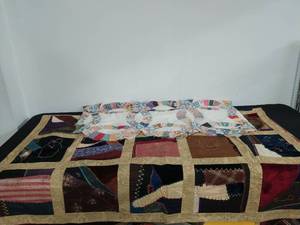 lot 162 image: Two Vintage Quilts
