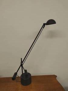 lot 208 image: Adjustable Desk Light