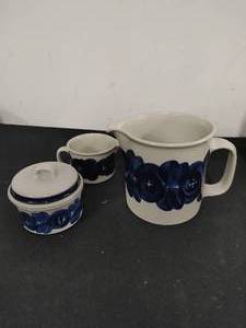 lot 6 image: Finnish Stoneware by Arabia- Pitcher, Sugar, & Creamer