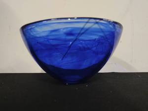 lot 16 image: Cobalt Blue Kosta Boda Glass Bowl