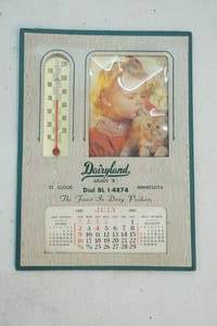 lot 20 image: vintage advertise thermometer calendar