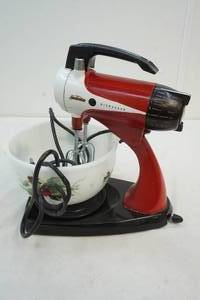 lot 68 image: Sunbeam Mixmaster