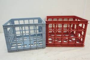 lot 132 image: plastic crates