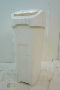 lot 152 image: waste container