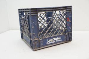 lot 154 image: milk crate