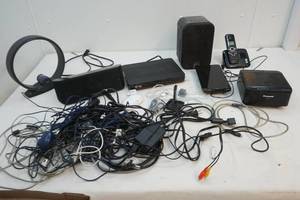 lot 176 image: electronics
