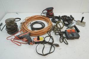 lot 189 image: magnetic heaters and sanders