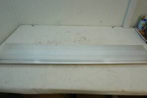 lot 203 image: shop light