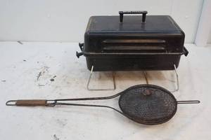 lot 281 image: fire pit cooker