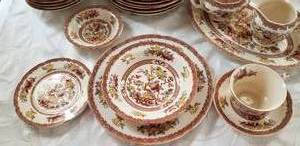 lot 75 image: Vintage Maruta China Service  Indian Tree Pattern