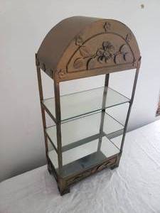 lot 11 image: Brass Curio Stand
