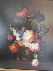 lot 8 image: Stunning Bouquet Oil