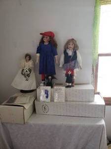 lot 36 image: Kaye Wiggs & Diana Dolls