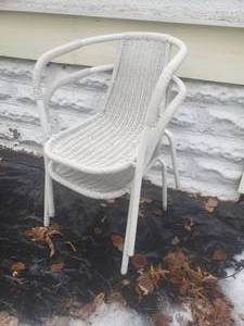 lot 22 image: Retro Stacking Outdoors Chairs
