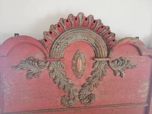 lot 5 image: Architectural Salvage Wall Shelf