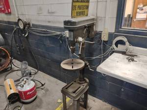 Cummins 13 12 Speed Drill Press, W...