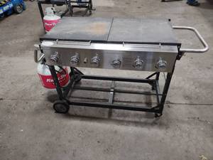 40 LP Gas Grill with LP Tank...