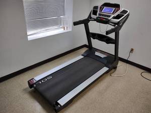 Sole TT8 Treadmill...