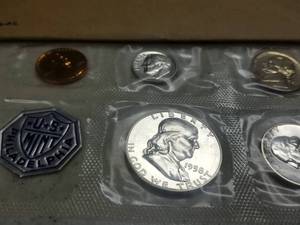 lot 17 image: 1958 US PROOF SET IN ORIGINAL PACKAGING