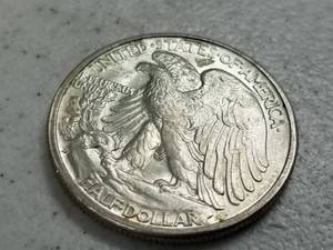 lot 24 image: 1942-D WALKING LIBERTY HALF DOLLAR UNC
