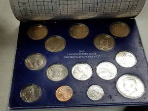 lot 56 image: 2015-P US MINT SET 14 COINS