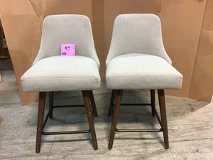lot 1 image: Set two chairs