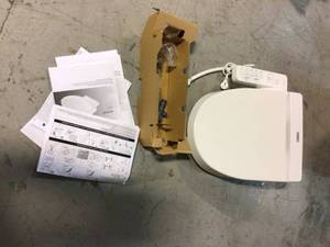 lot 70 image: WASHLET TOILET SEAT TOTO WHITE