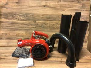 lot 33 image: Homelite 150 MPH 400 CFM 26cc Gas Handheld Blower Vacuum