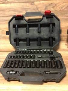 lot 92 image: Husky 38 in. Drive 100-Position Universal SAE and Metric Mechanics Tool Set (60-Piece)