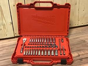 Milwaukee 14 in. Drive SAEMetric Ratchet and Socket Mechanics Tool Set (50-Piece) Open Box customer return see pictures