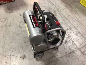 Husky 4.5 Gal silent Compressor open box customer return see pictures