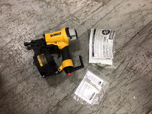 Dewalt Pneumatic 15-Degree Coil Siding Nailer open box