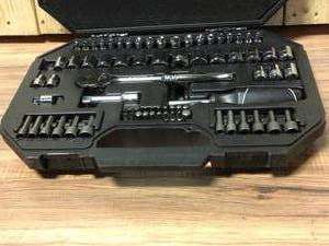 Husky Mechanics Tool Set (75-Piece)