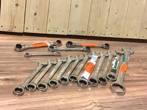 MIX LOT OF TOOLS