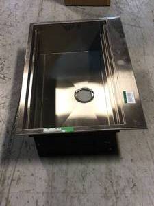 KITCHEN SINK SILVER Customer Returns See Pictures