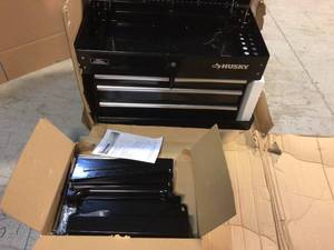 Husky 33 in 4-Drawer Mechanics Cart with Extended Side Table and Bottle Tray Customer Returns See Pictures
