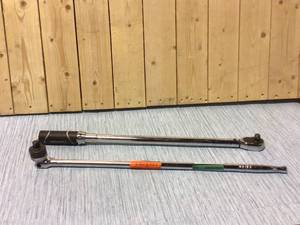 Lot of 2 Husky Drive Torque Wrench Customer Returns See Pictures