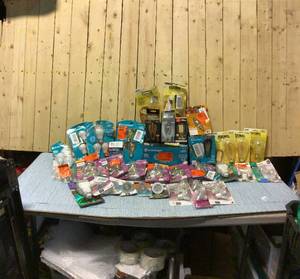 Large lot of assorted light bulbs various types and conditions  Customer Returns See Pictures