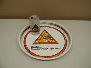 VINTAGE 1970s BLATZ BEER TRAY AMERICAS GREAT LIGHT BEER - VERY NICE FOR ITS AGE - COOL PIECE - SEE PICTURES