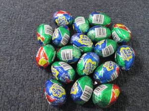 lot 130 image: 18 Cadbury Creme Eggs...