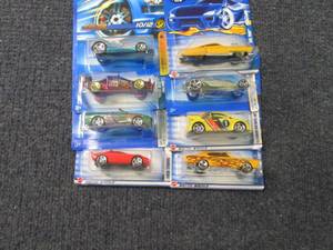 lot 172 image: 8 Assorted Hot Wheels Vehicles...