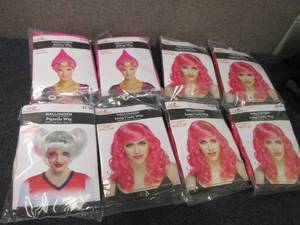 lot 185 image: 8 Halloween Wigs...