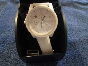 lot 2 image: Armani Exchange Mens Banks White S...