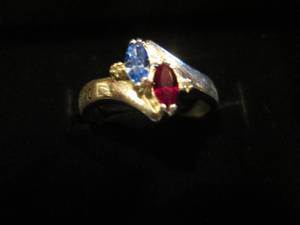 lot 7 image: Sterling Silver Couples Marquee Bir...