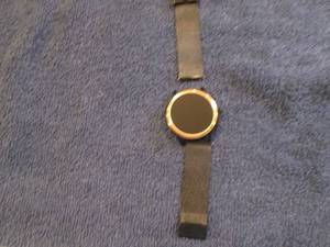 lot 83 image: Fossil Gen 5 Julianna Stainless Ste...